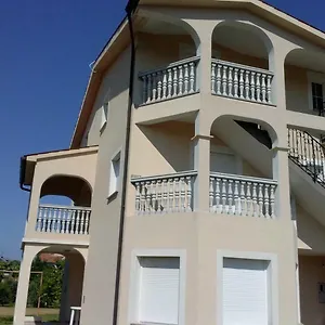 apartmani-slavko.in-istria.net/