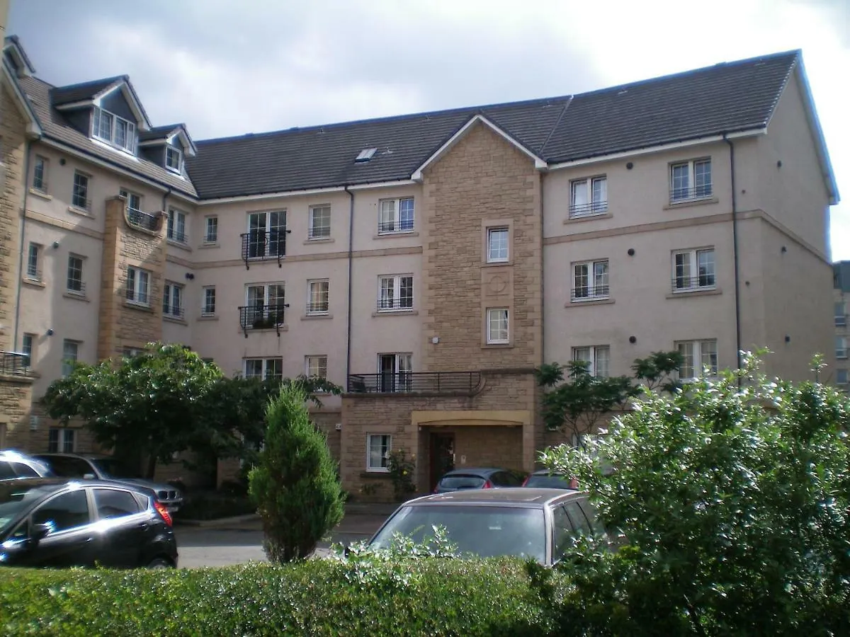 20/5 Timber Bush Apartment Edinburgh